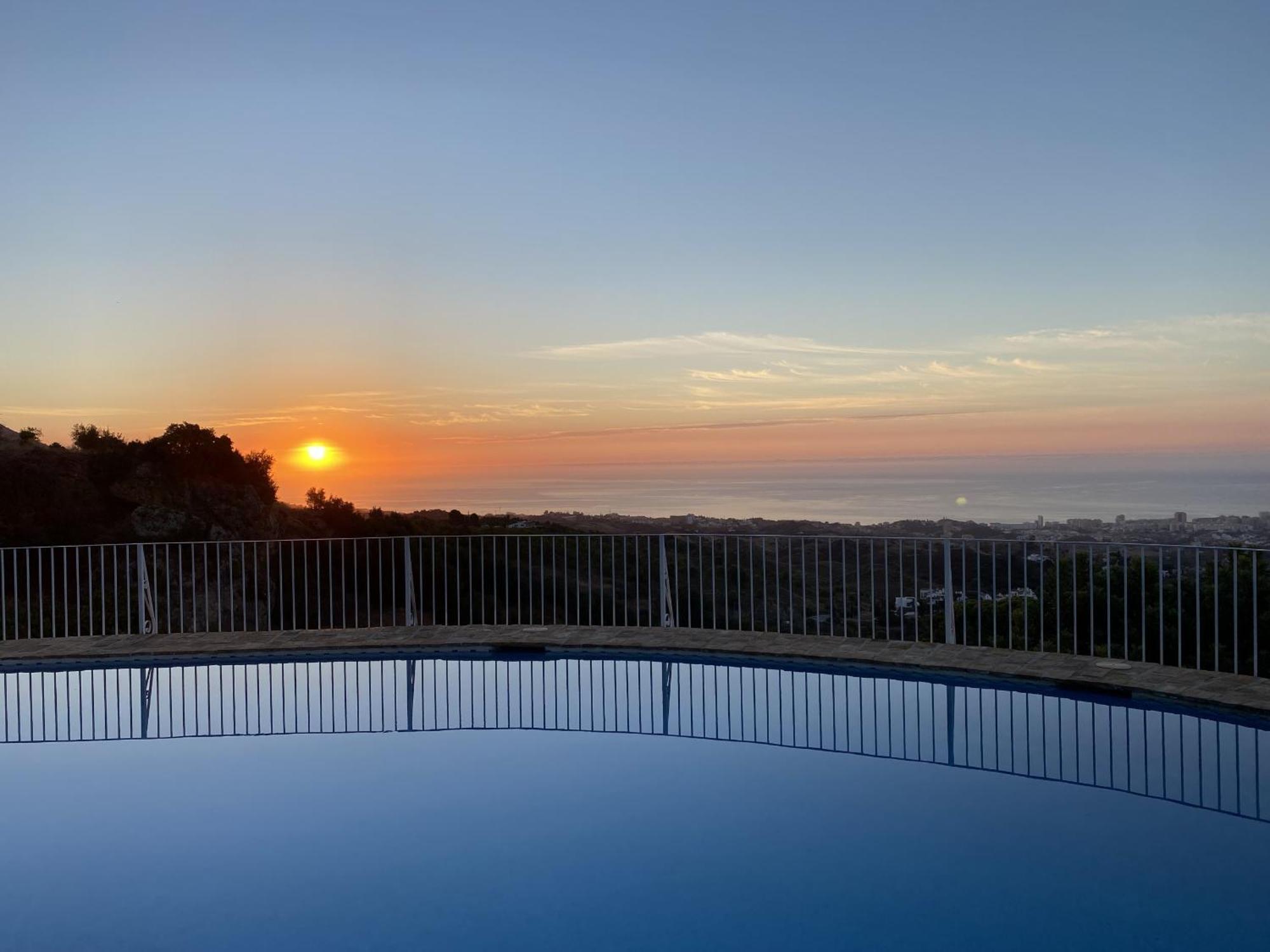 Villa Las Monjas - Astonishing Panoramic Sea View Mijas Dış mekan fotoğraf